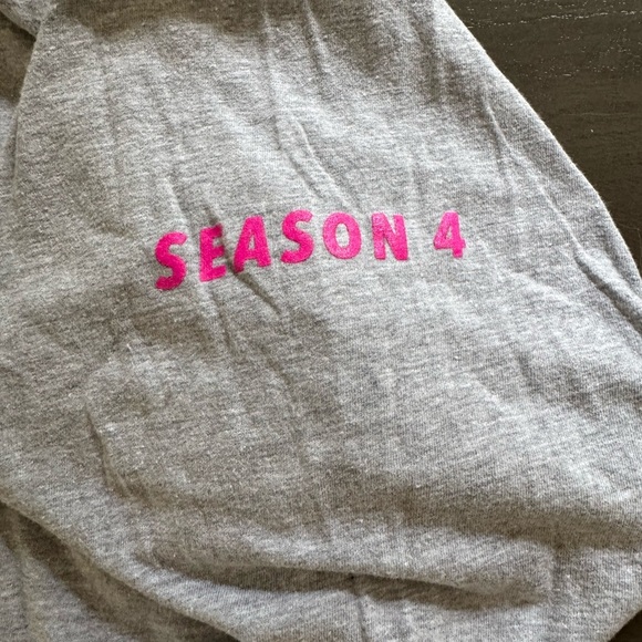 RARE MARVELOUS MRS MAISEL Women Large Season 4 Cast & Crew Locations Department - Picture 6 of 6